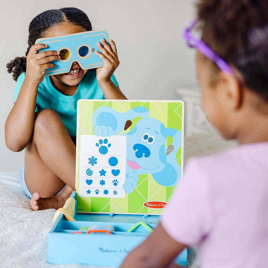 Melissa & Doug Blue’s Clues & You! Time for Glasses Eye Doctor Play Set Earthlets